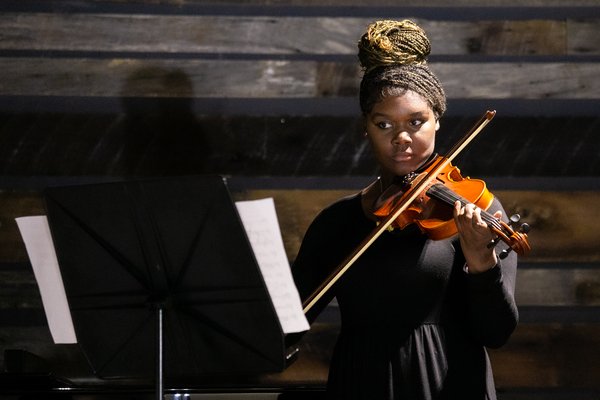 Violinist AMP Academy